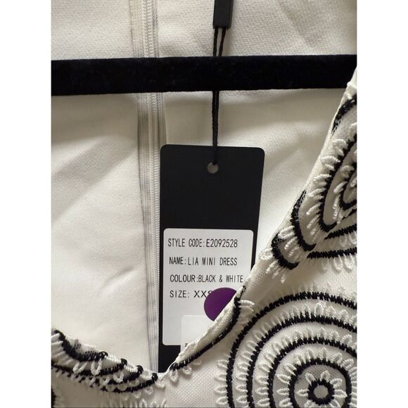 Elliatt Lia Black/ White Mini Dress Wedding Guest Cocktail Party size S NWT - Picture 4 of 4